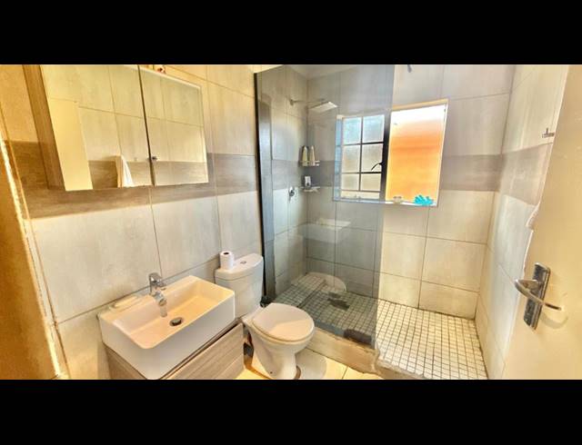 2 BEDROOM DUPLEX FOR SALE IN MONTANA TUINE